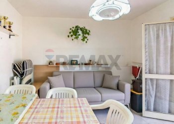 Sala da pranzo - Bilocale Via Dottor Mario Amato
 
59, Mascali - foto 11