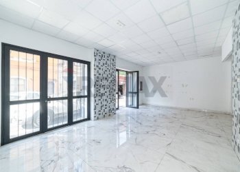 Stanza vuota - Attività Commerciale via stazzone
 
61, Catania - foto 6