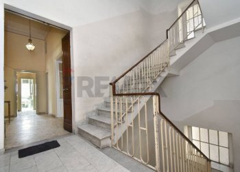 Scale - Appartamento Via Ughetti
 
64, Catania - foto 3