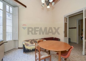 Sala da pranzo - Appartamento Via Ughetti
 
64, Catania - foto 7