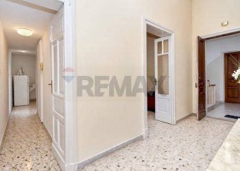 Hall / corridoio - Appartamento Via Ughetti
 
64, Catania - foto 18