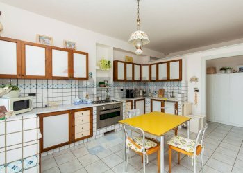 Cucina - Casa semi indipendente VIA ACQUA DEL FERRO
 
26, Acireale - foto 11