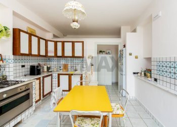 Cucina - Casa semi indipendente VIA ACQUA DEL FERRO
 
26, Acireale - foto 12