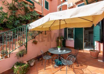 Terrazza - Casa semi indipendente VIA ACQUA DEL FERRO
 
26, Acireale - foto 16