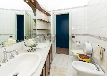 Bagno - Casa semi indipendente VIA ACQUA DEL FERRO
 
26, Acireale - foto 29