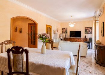 Sala da pranzo - Appartamento Corso Indipendenza
 
29, Catania - foto 2