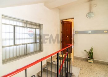 Scale - Appartamento Corso Indipendenza
 
29, Catania - foto 27