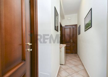 Hall / corridoio - Trilocale Via dell'Alloro
 
23, Misterbianco - foto 11