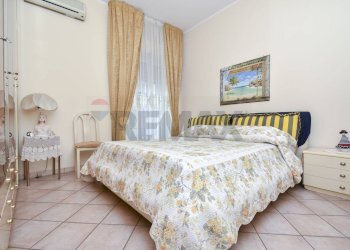 Camera / camera da letto - Trilocale Via dell'Alloro
 
23, Misterbianco - foto 18