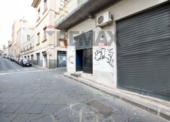 Edificio all\'aperto - Negozio Via Galatea
 
128, Acireale - foto 4