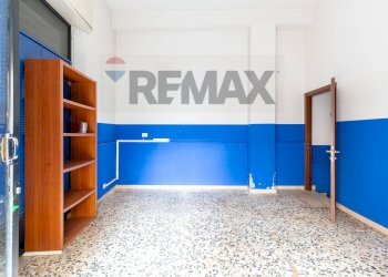Stanza vuota - Negozio Via Galatea
 
128, Acireale - foto 17