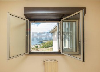 Non correlato - Four-room apartment Via Concetto Marletta
 
13, Aci Castello - photo 1