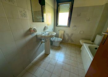 Bagno - Four-room apartment Via Concetto Marletta
 
13, Aci Castello - photo 27