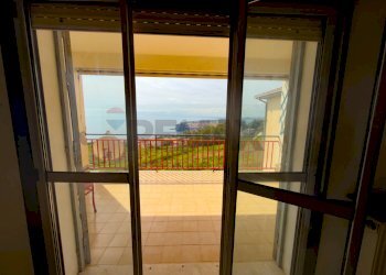 Terrazza - Four-room apartment Via Concetto Marletta
 
13, Aci Castello - photo 32