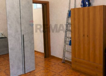 Stanza vuota - Quadrilocale via Libertà
 
32, Aci Catena - foto 13