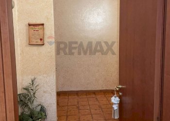 Hall / corridoio - Quadrilocale via Libertà
 
32, Aci Catena - foto 14