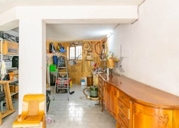 Hall / corridoio - Box Via Pozzo
 
81, Aci Catena - photo 11