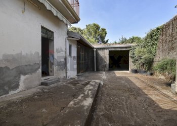 Casa all\'aperto - Independent house via guglielmo marconi
 
23/25/27, Zafferana Etnea - photo 33