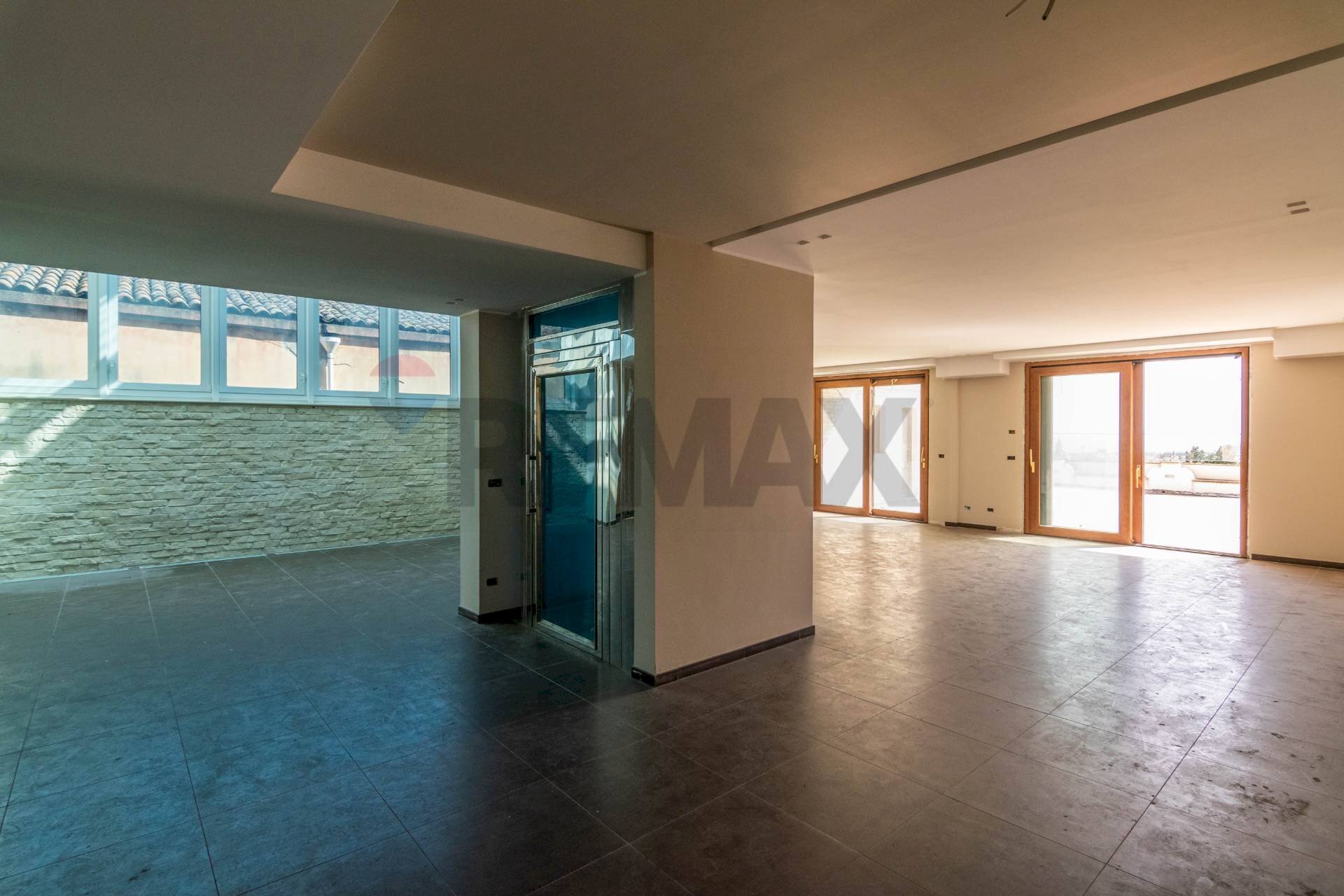 Stanza vuota - Appartamento Via Lorenzo Maddem
 
67, Acireale - foto 3