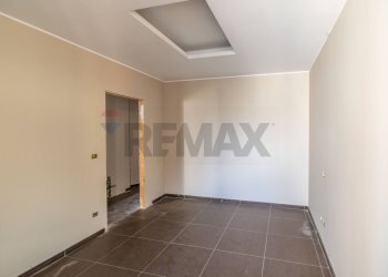 Stanza vuota - Appartamento Via Lorenzo Maddem
 
67, Acireale - foto 13