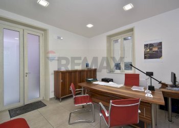 Ufficio - Independent house Via Eugenio Curiel
 
1, Adrano - photo 18