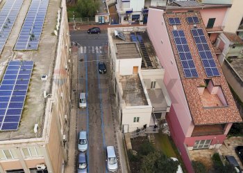 Edificio all\'aperto - Independent house Via Eugenio Curiel
 
1, Adrano - photo 58