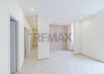 Stanza vuota - Office Via Redentore
 
56, Catania - photo 5