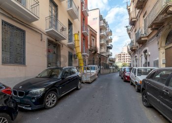 Edificio all\'aperto - Office Via Redentore
 
56, Catania - photo 25