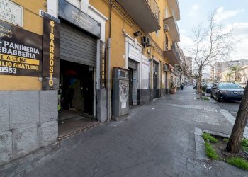 Edificio all\'aperto - Locale Commerciale Viale Mario Rapisardi
 
69, Catania - foto 3