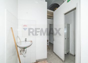 Bagno - Locale Commerciale Viale Mario Rapisardi
 
69, Catania - foto 14