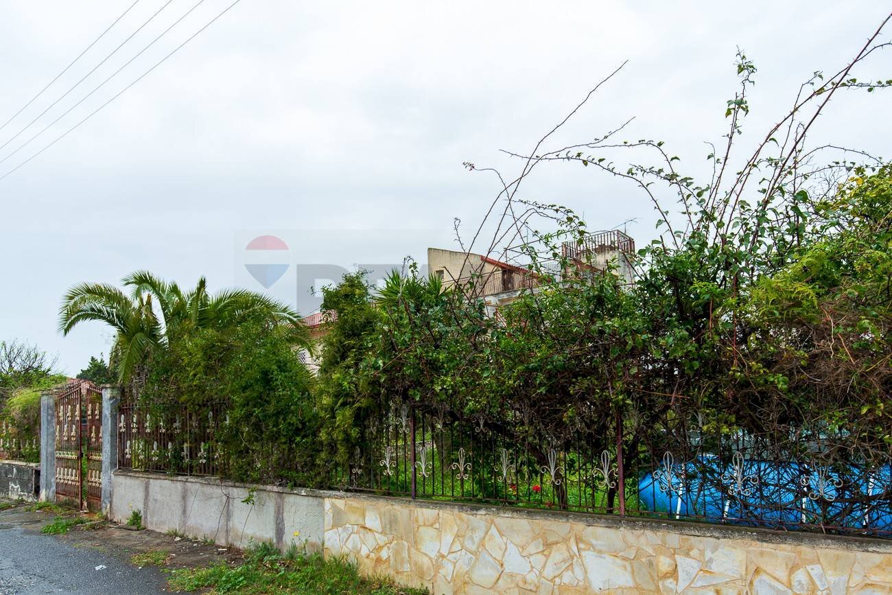 Edificio all\'aperto - Villa Via Dorata
 
snc, Catania - foto 3