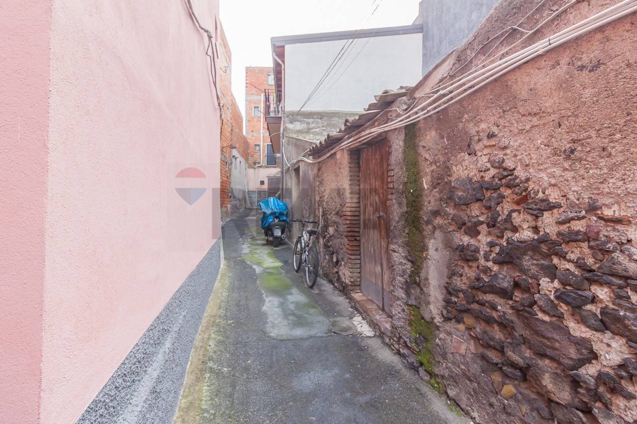 Edificio all\'aperto - Casa semi indipendente Via Montecenere
 
47, Paterno - foto 3