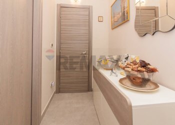 Hall / corridoio - Casa semi indipendente Via Montecenere
 
47, Paterno - foto 11