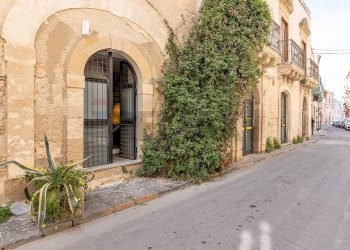 Edificio all\'aperto - Casa indipendente vittorio veneto
 
25, Siracusa - foto 2