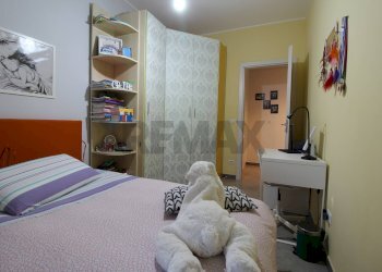 Camera / camera da letto - Trilocale Viale Delle Medaglie D'oro
 
84, Catania - foto 12