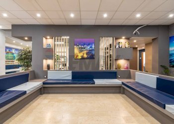 Ricezione / Lobby - Locale Commerciale via giuseppe toniolo
 
22-24, Caltagirone - foto 8