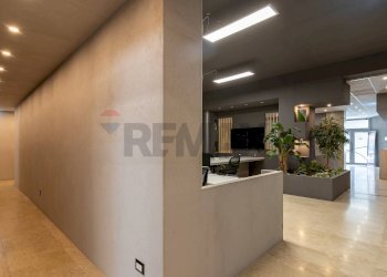 Ricezione / Lobby - Locale Commerciale via giuseppe toniolo
 
22-24, Caltagirone - foto 22