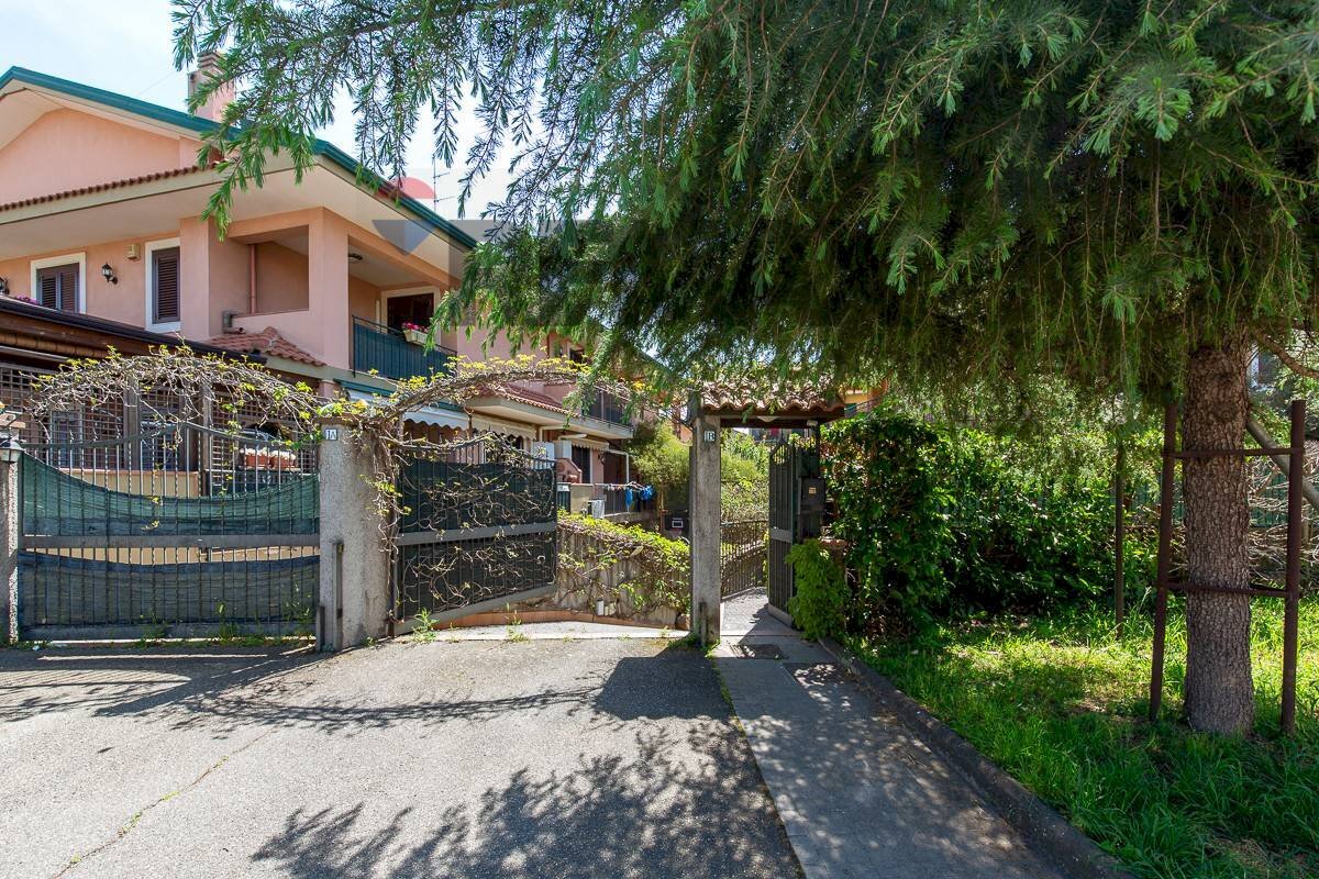 Casa all\'aperto - Semi-detached house Via Federico De Roberto
 
1/B, San Gregorio di Catania - photo 3