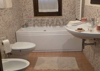 Bagno - Casa semi indipendente Via Federico De Roberto
 
1/B, San Gregorio di Catania - foto 38