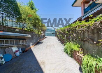 Giardino - Casa semi indipendente Via Federico De Roberto
 
1/B, San Gregorio di Catania - foto 5