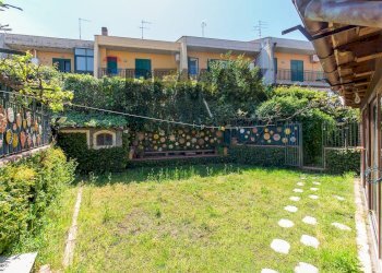 Giardino - Casa semi indipendente Via Federico De Roberto
 
1/B, San Gregorio di Catania - foto 25