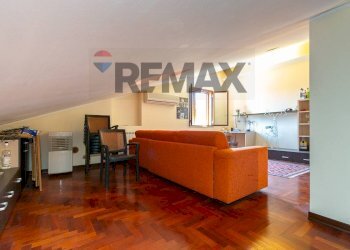 Soggiorno - Casa semi indipendente Via Federico De Roberto
 
1/B, San Gregorio di Catania - foto 83