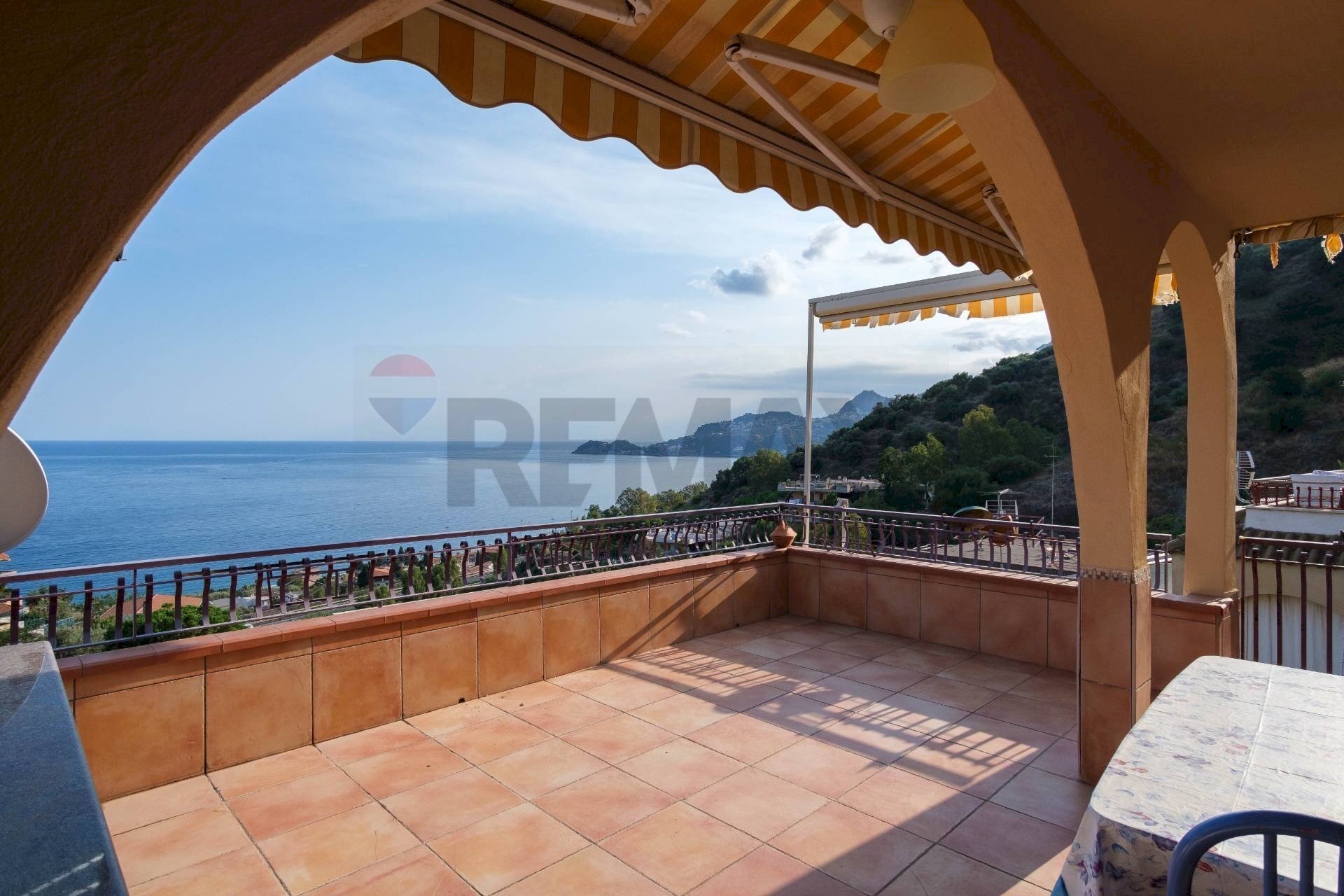 Terrazza - Appartamento Contrada Sillemi
 
4, Letojanni - foto 1