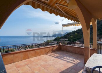 Terrazza - Appartamento Contrada Sillemi
 
4, Letojanni - foto 1