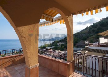 Balcone - Appartamento Contrada Sillemi
 
4, Letojanni - foto 5