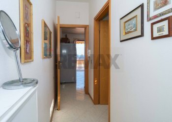 Hall / corridoio - Appartamento Contrada Sillemi
 
4, Letojanni - foto 15