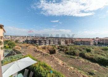 Edificio all\'aperto - Trilocale Via IV Novembre
 
138, Aci Catena - foto 32