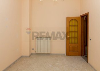 Stanza vuota - Independent house Via Antonino Uccellatore
 
12/14/16, Bronte - photo 5