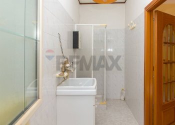 Bagno - Independent house Via Antonino Uccellatore
 
12/14/16, Bronte - photo 10