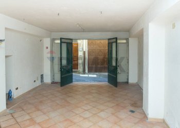 Stanza vuota - Independent house Via Antonino Uccellatore
 
12/14/16, Bronte - photo 14